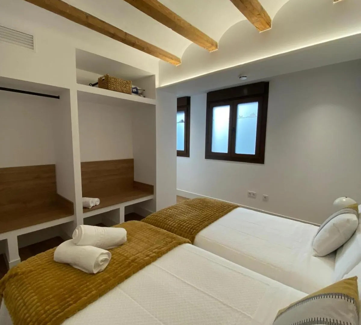 Velalma-Ceron Edificio Exclusivo De Apartamentos Turisticos En Centro Historico-Jaen