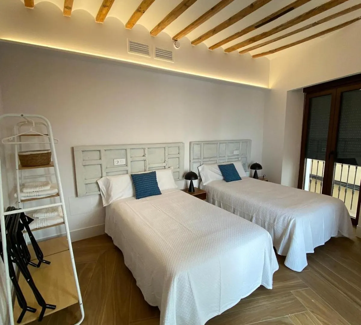 Velalma-Ceron Edificio Exclusivo De Apartamentos Turisticos En Centro Historico-Jaen Apartment