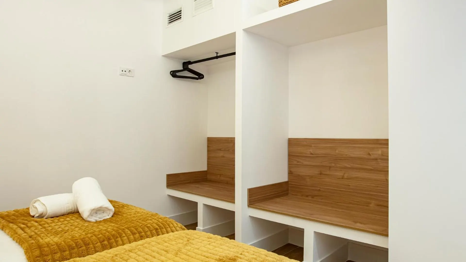 Velalma-Ceron Edificio Exclusivo De Apartamentos Turisticos En Centro Historico-Jaen